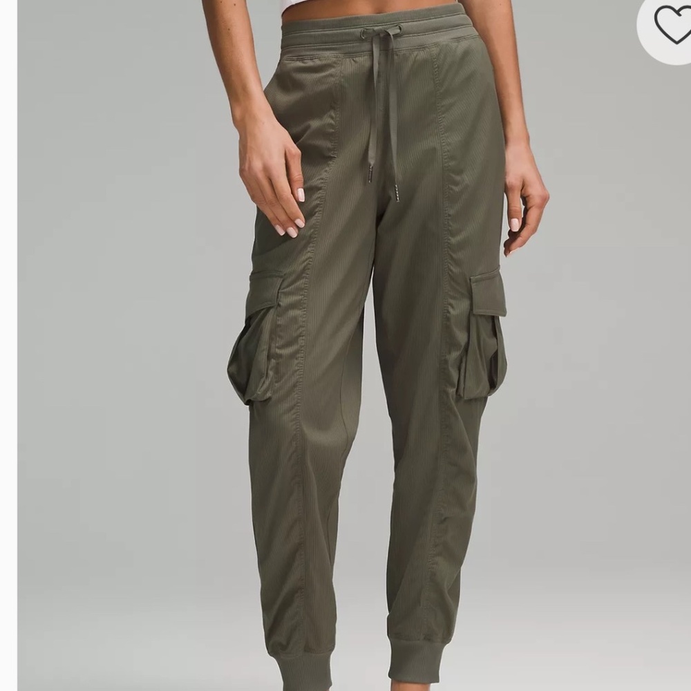 Lululemon Dance Studio Relaxed-Fit Mid-Rise Cargo Jogger